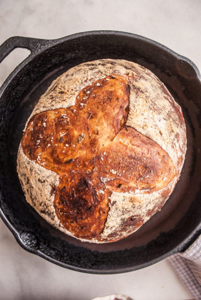 Artisan Bread Recipe. A beginner friendly recipe for no knead bread, complete with photo tutorial and video. Easy Bread Recipe for Thanksgiving!