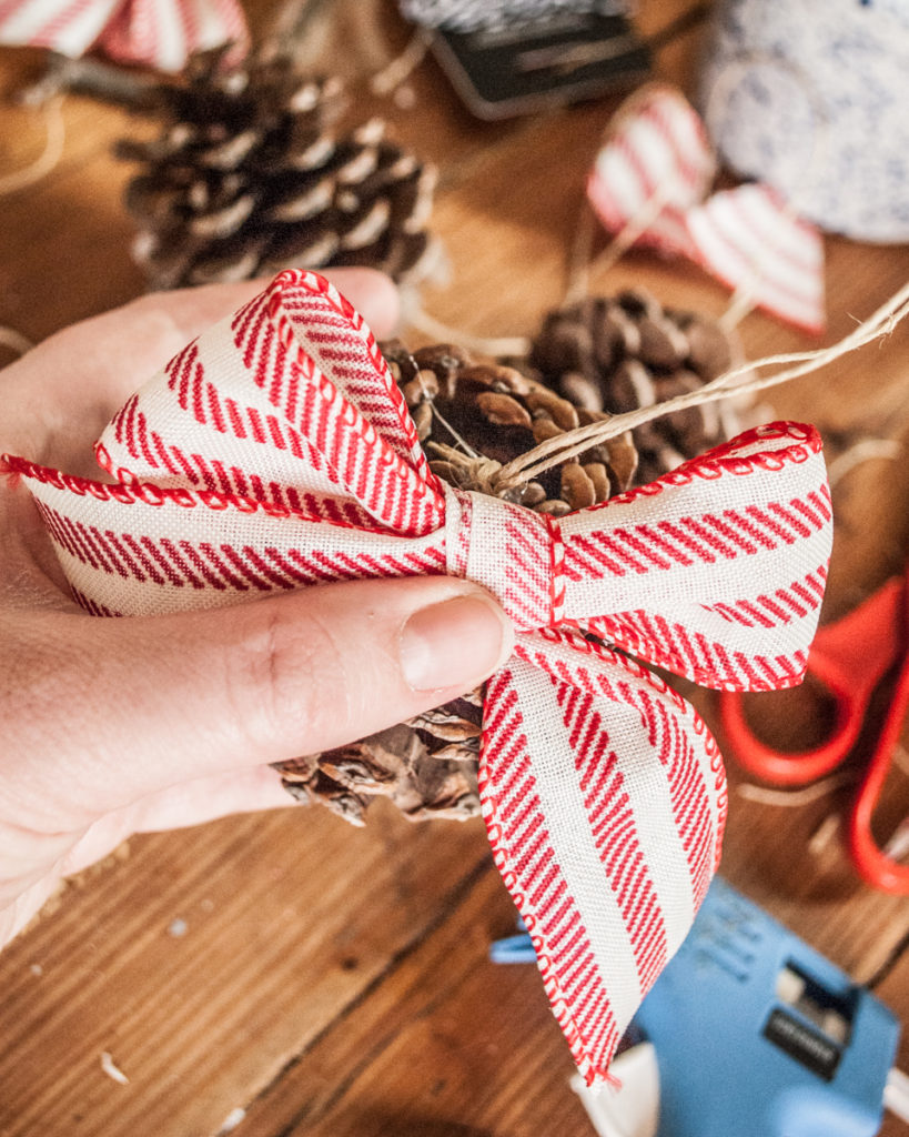 Pinecone and Bow Christmas Ornament. Handmade DIY Christmas Crafts Tutorial.