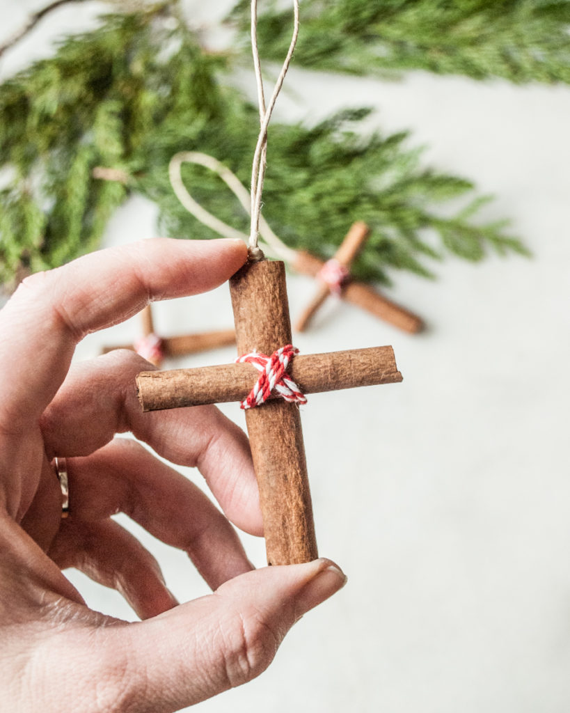 Cinnamon Stick Christmas Cross Ornament. A step-by-step tutorial.  DIY Handmade Christmas Craft Series.
